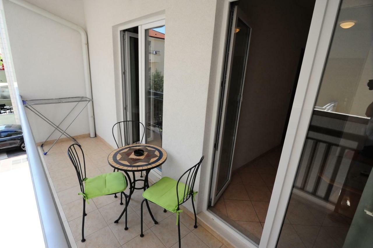 Apartments Knezevic Makarska Exterior photo