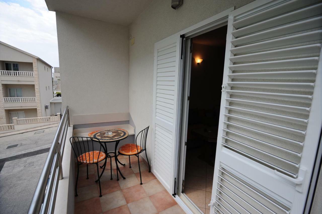 Apartments Knezevic Makarska Exterior photo