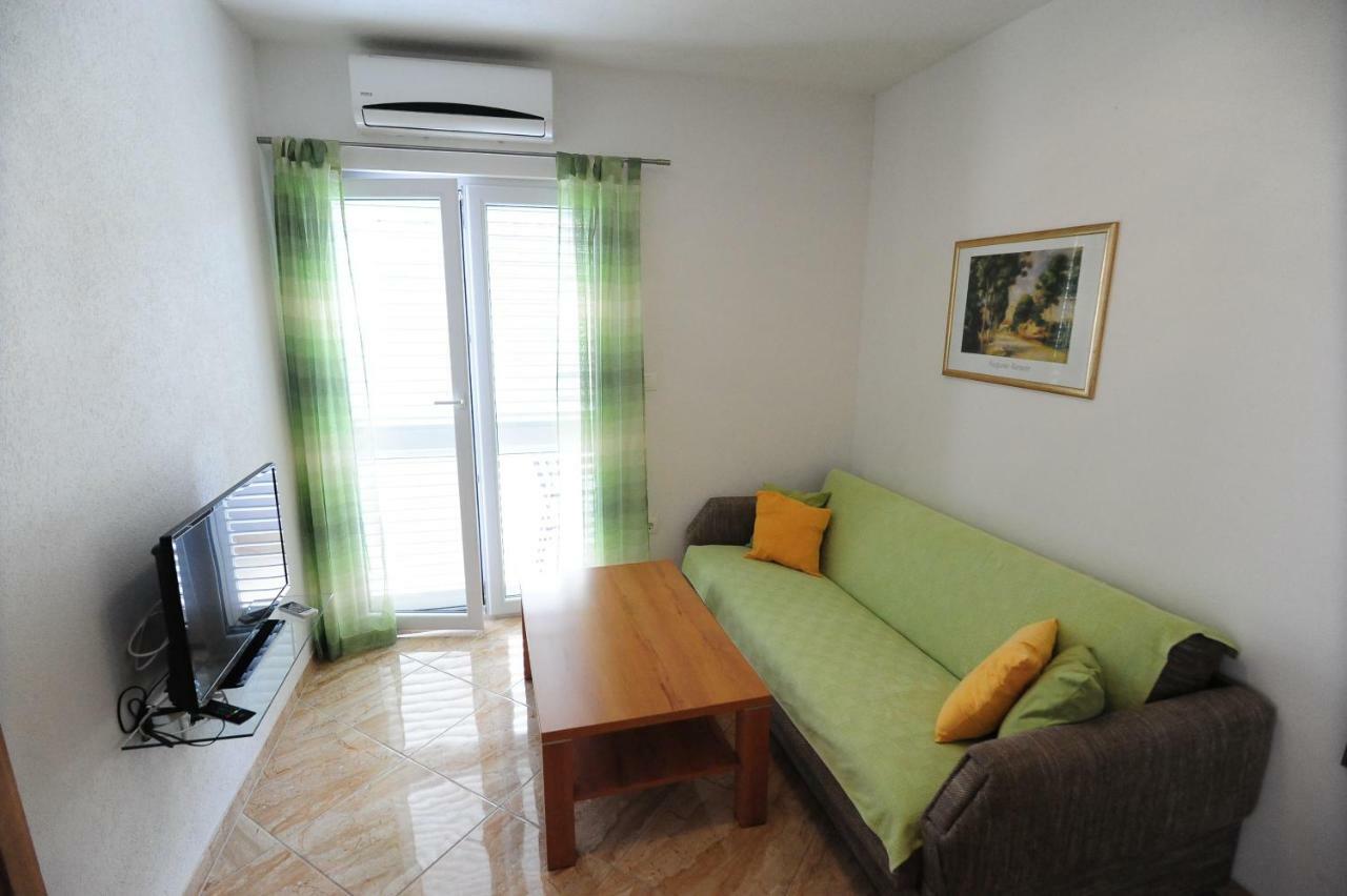 Apartments Knezevic Makarska Exterior photo