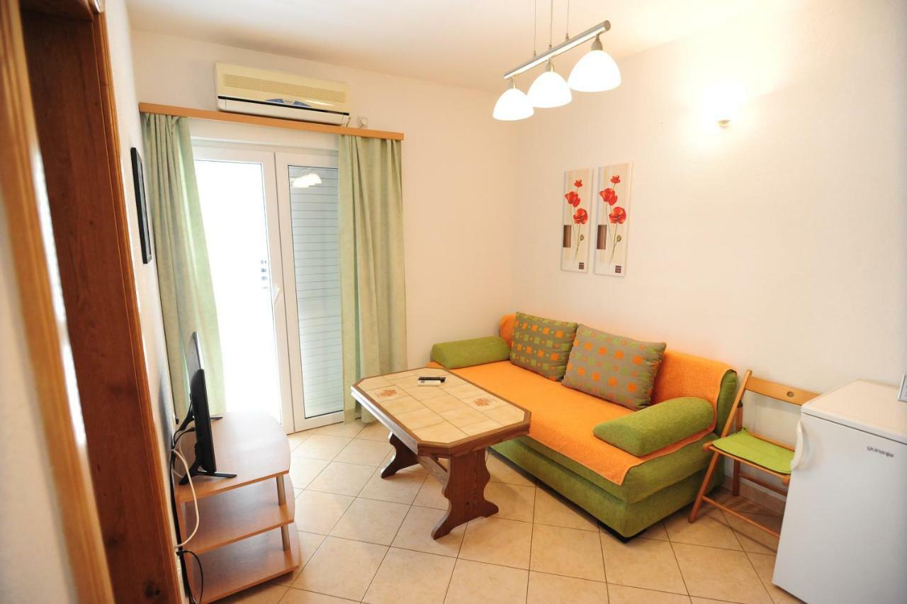 Apartments Knezevic Makarska Exterior photo